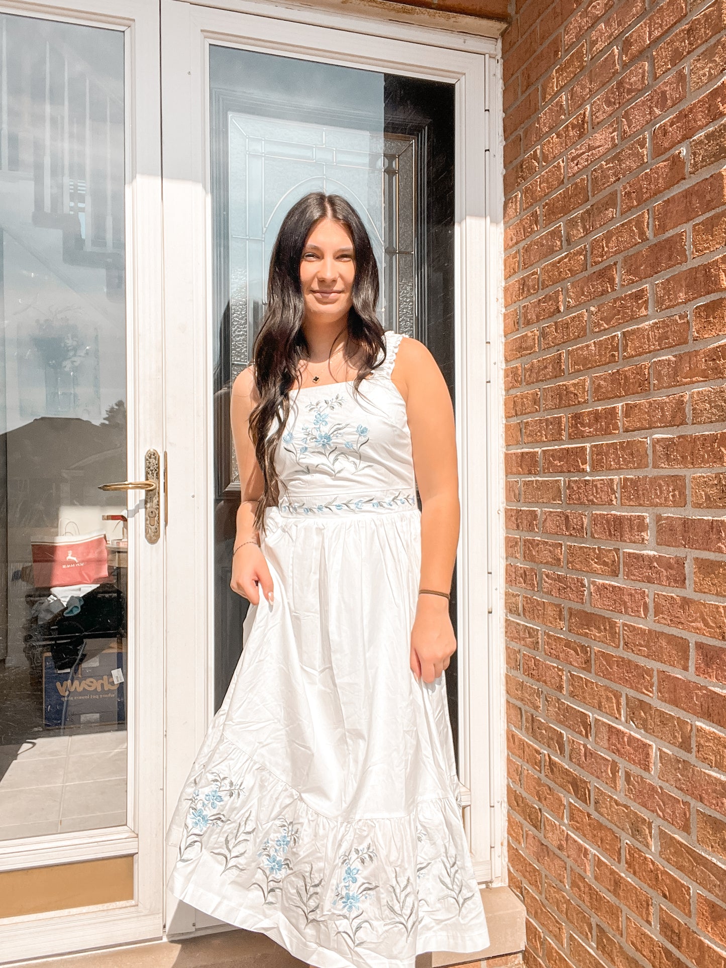 FLORAL EMBROIDERY MIDI DRESS