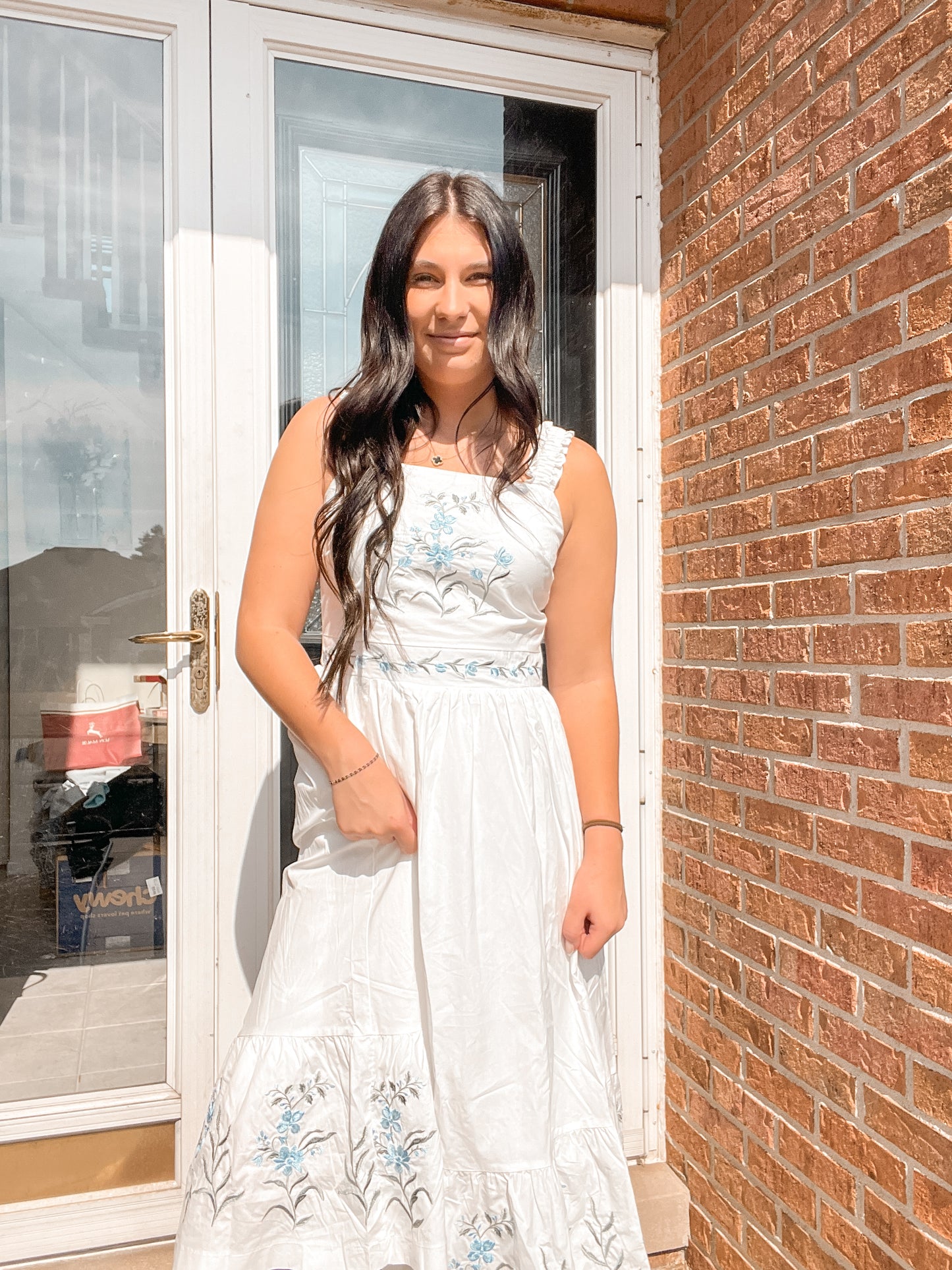 FLORAL EMBROIDERY MIDI DRESS