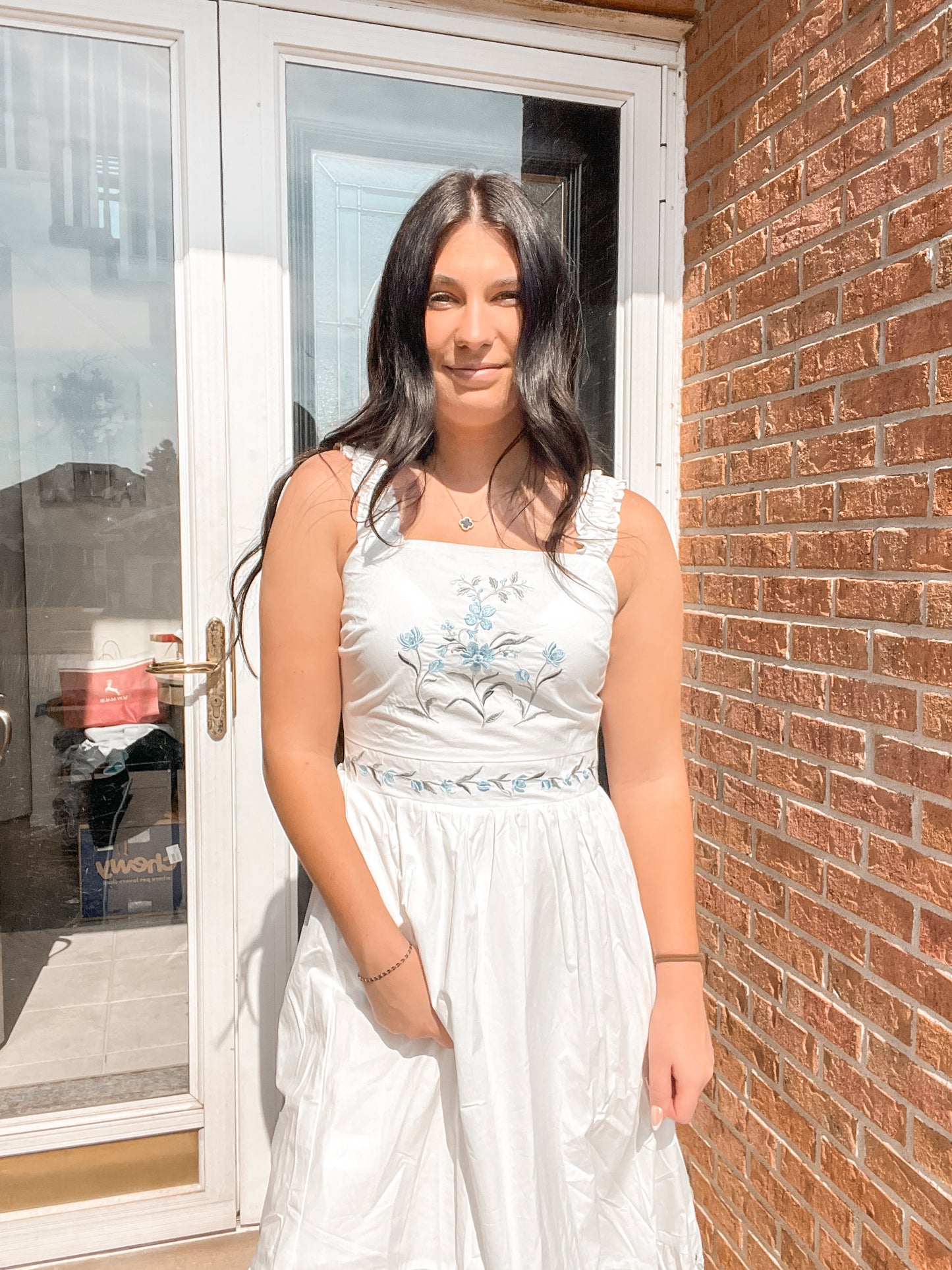 FLORAL EMBROIDERY MIDI DRESS